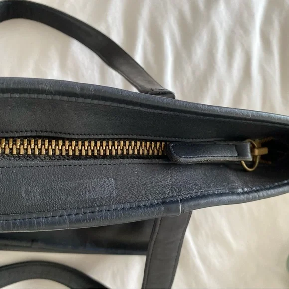 Vintage Coach Zipper Tote Navy Leather No. 9785 Made in NYC - Picture 10 of 14